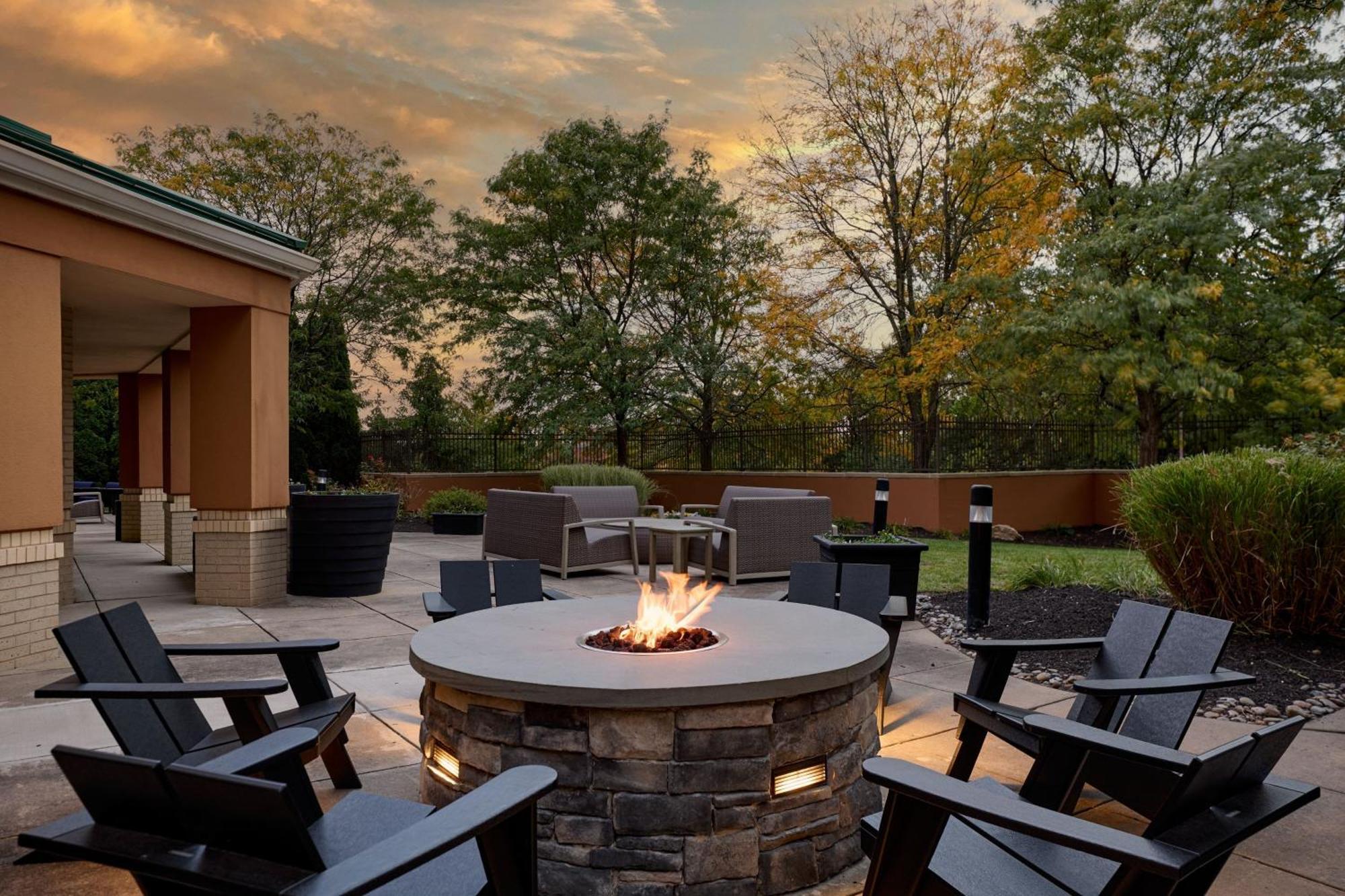 Hotel Courtyard Philadelphia Plymouth Meeting Exterior foto