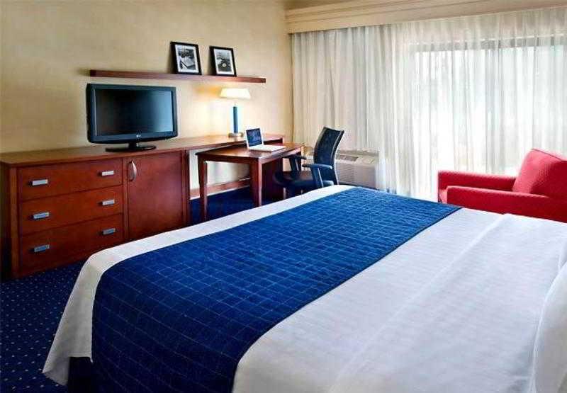 Hotel Courtyard Philadelphia Plymouth Meeting Habitación foto